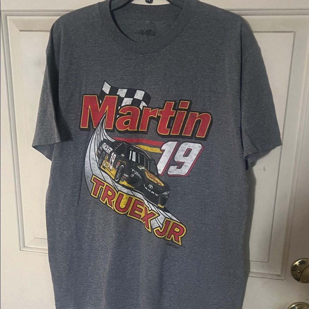 Gray Martin Truex Jr. Graphic T-Shirt size L